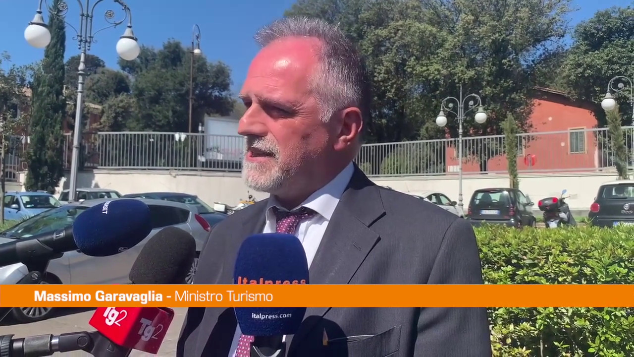 Turismo, Garavaglia "Ci aspettiamo grandi numeri per stagione estiva