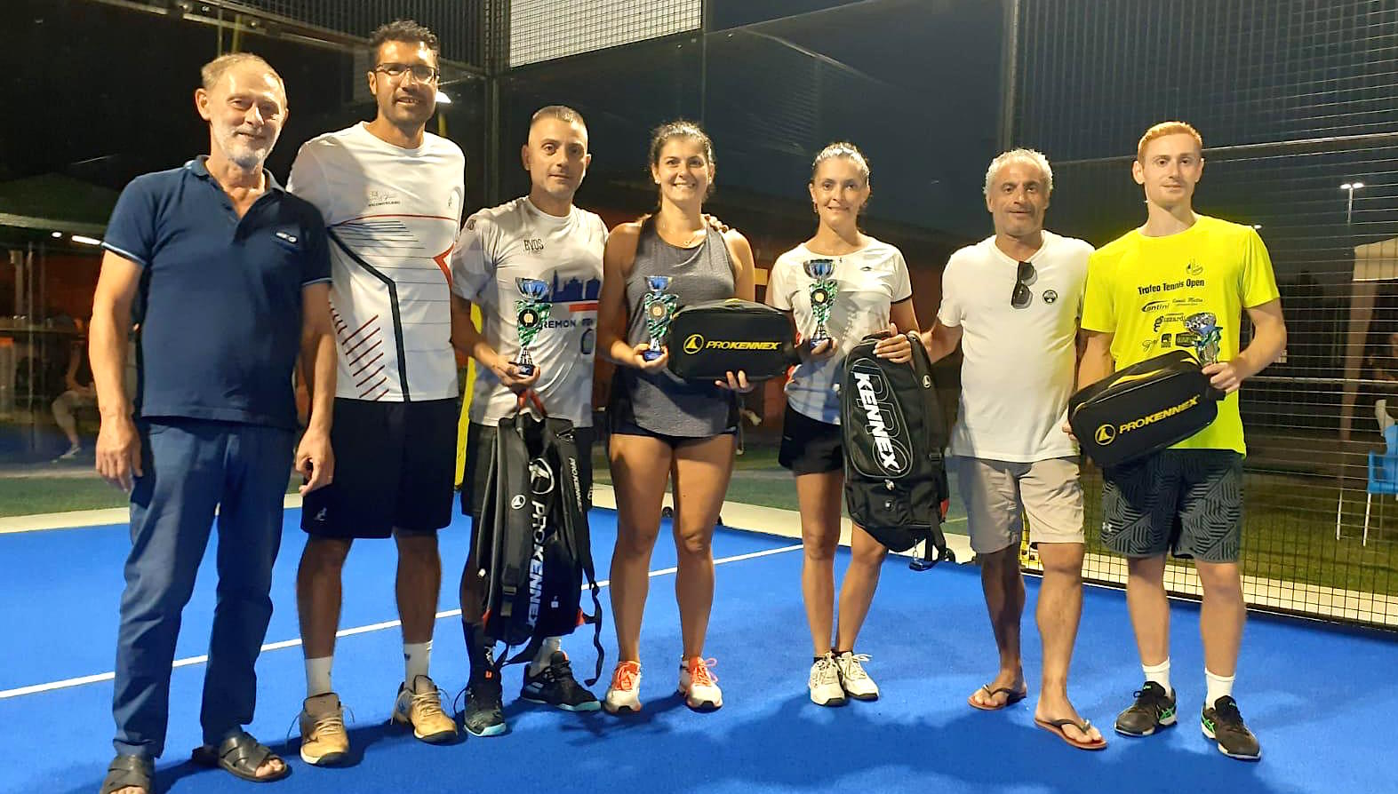 successo per il padel doppio misto, 24 e 25 il doppio M e